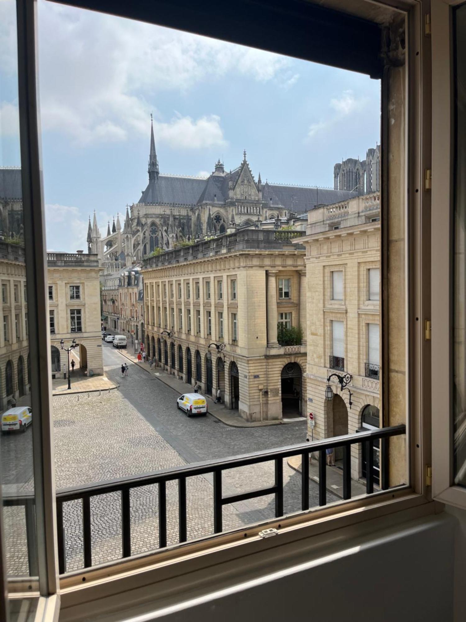 Royal Home, Hypercentre Avec Vue Cathedrale Appartement