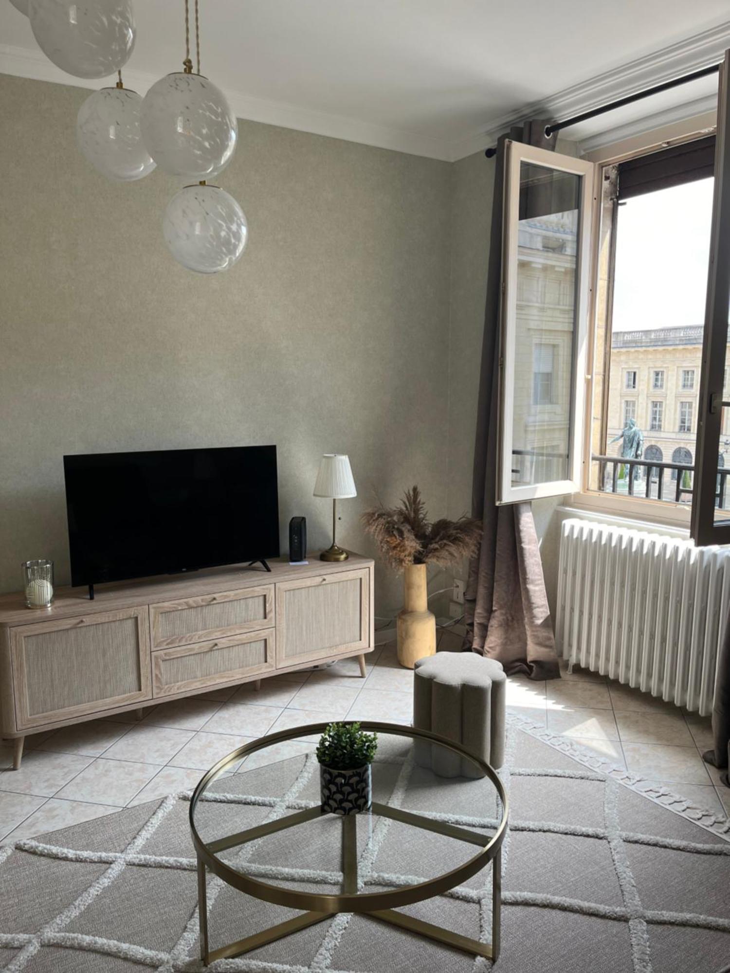 Royal Home, Hypercentre Avec Vue Cathedrale *